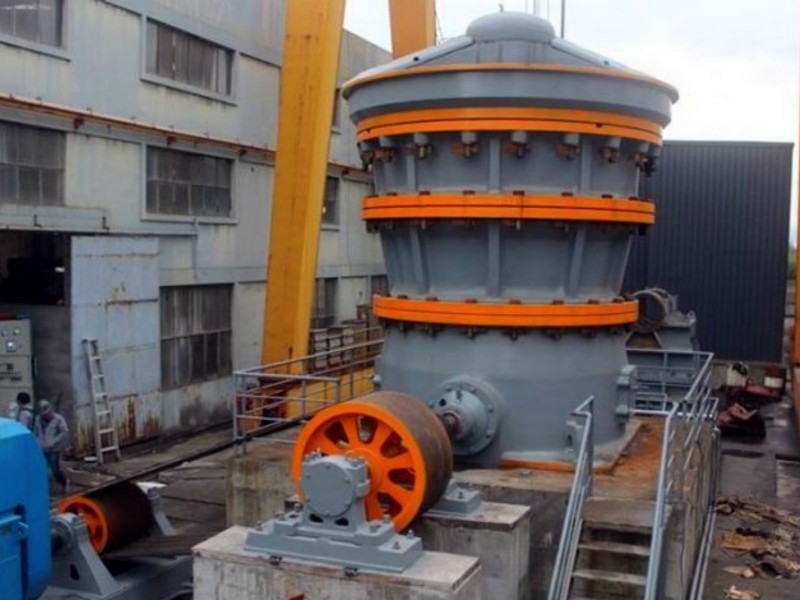 旋回破碎機(jī)