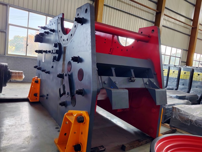 顎式破碎機(jī)安裝與操作注意事項(xiàng)